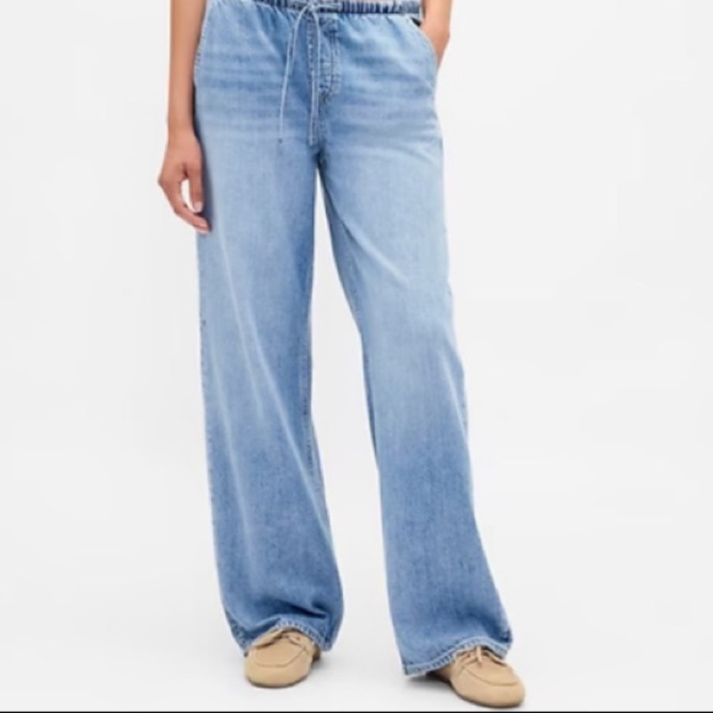 GAP Low Rise UltraSoft Easy '90s Loose Jeans